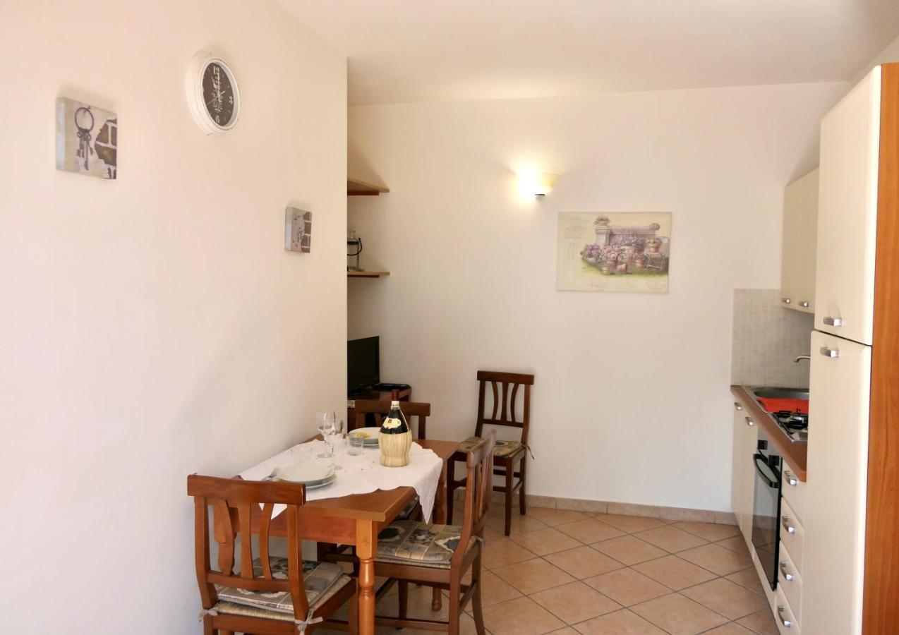Chalet Elena In Montescudaio, Ground Floor With Fenced Garden Екстериор снимка