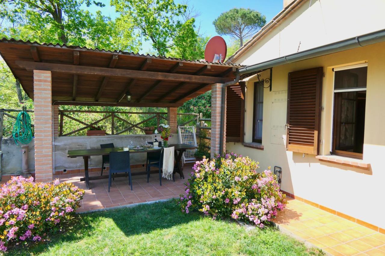 Chalet Elena In Montescudaio, Ground Floor With Fenced Garden Екстериор снимка